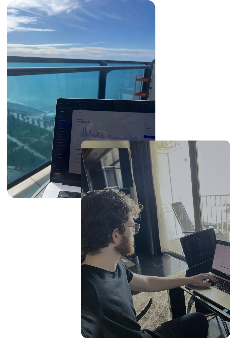 Lukáš Bučko při práci na notebooku
